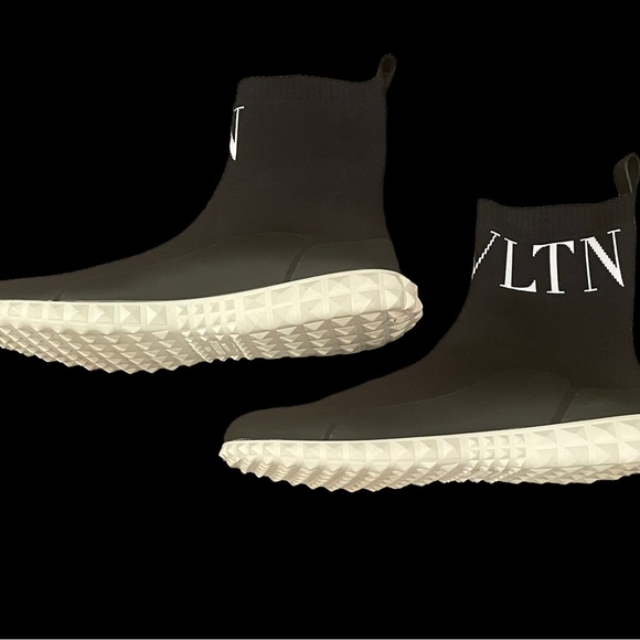 Valentino High Top Sneaker - worn once - Picture 4 of 7